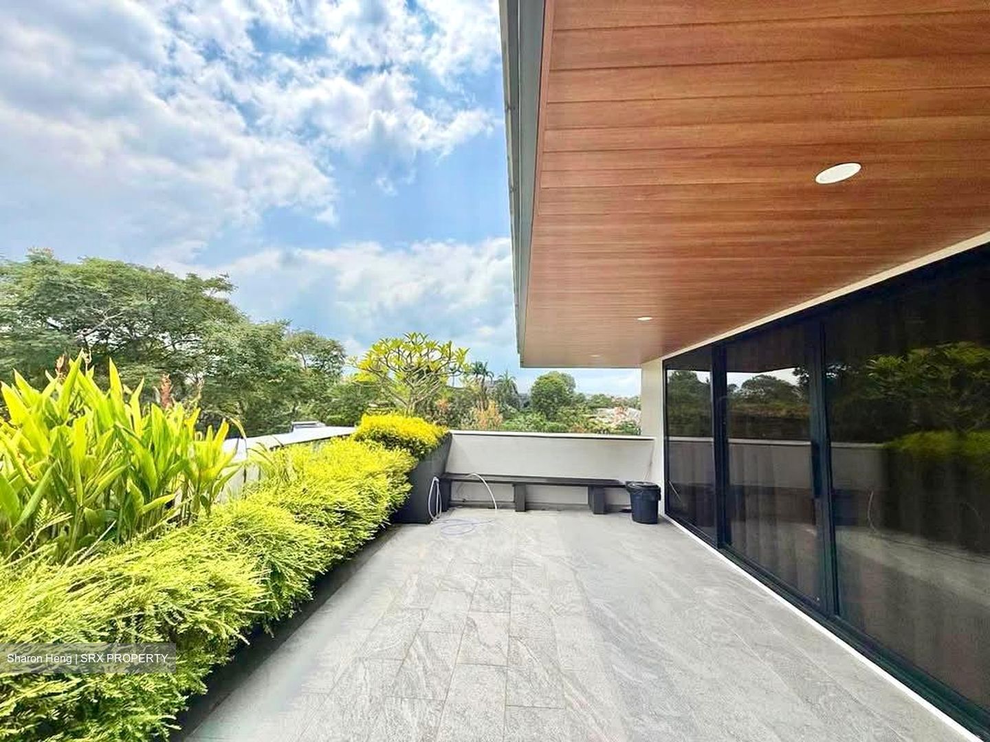 King's Road (D10), Detached #555585391